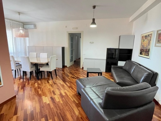 Appartamento in Affitto con Garage in Via degli Aragonesi - 3