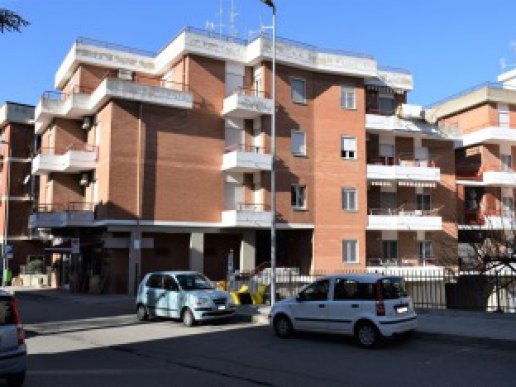 Appartamento di mq 130 circa in Via Della Croce con posto auto e garage apzionale - 1