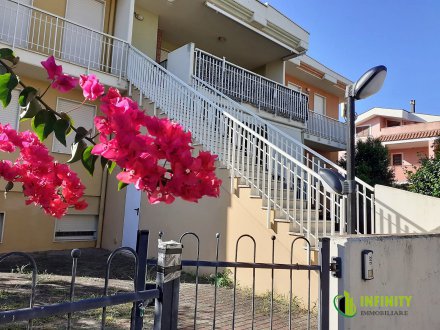 Appartamento a Marina di Ginosa di mq 50 con Veranda, posti auto nel cortile privato